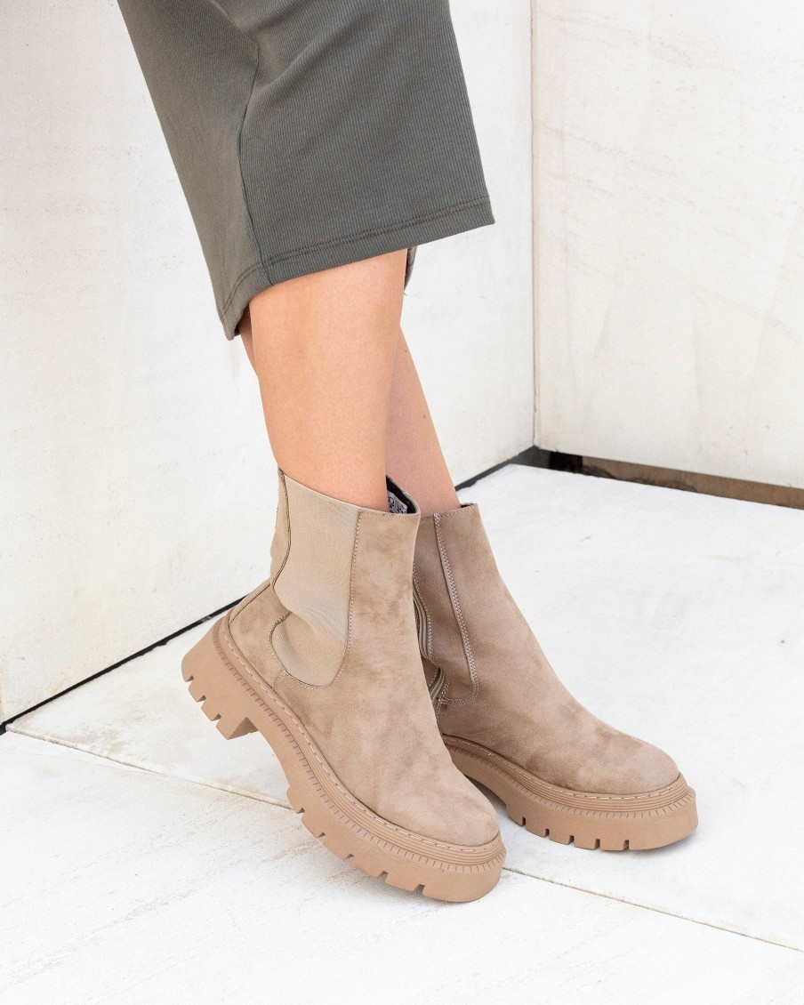 Women Mumka Shoes | Nude Chelsea Boots